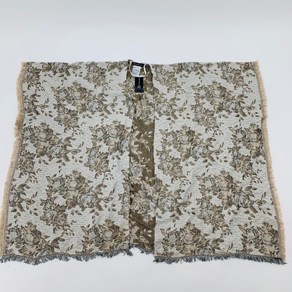 4/$25 Gold Boho Reversible Tapestry Shawl Wrap NEW - Picture 2 of 4